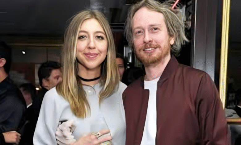 Heidi Gardner Height